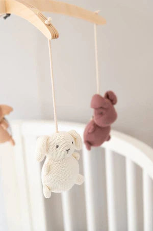 Giostrina in legno con giochini a maglia di Bambù Animal Friends - Bamboom