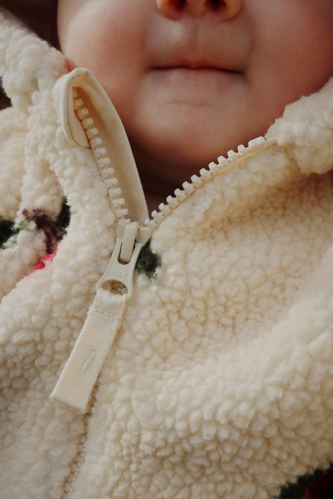 Tuta intera teddy ciliegie jody onesie - Konges Slojd