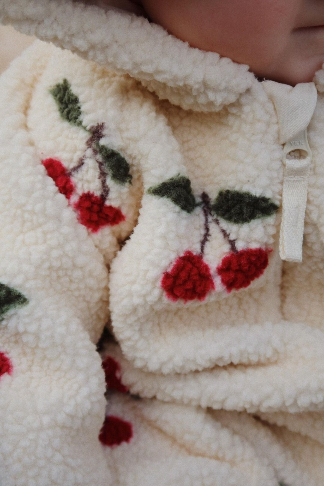 Tuta intera teddy ciliegie jody onesie - Konges Slojd