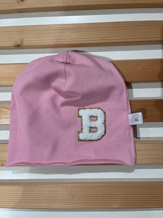Cappellino in cotone rosa INIZIALE BIANCA a scelta - Hello