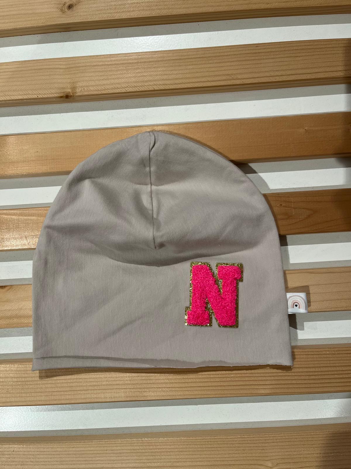 Cappellino in cotone beige INIZIALE ROSA a scelta - Hello
